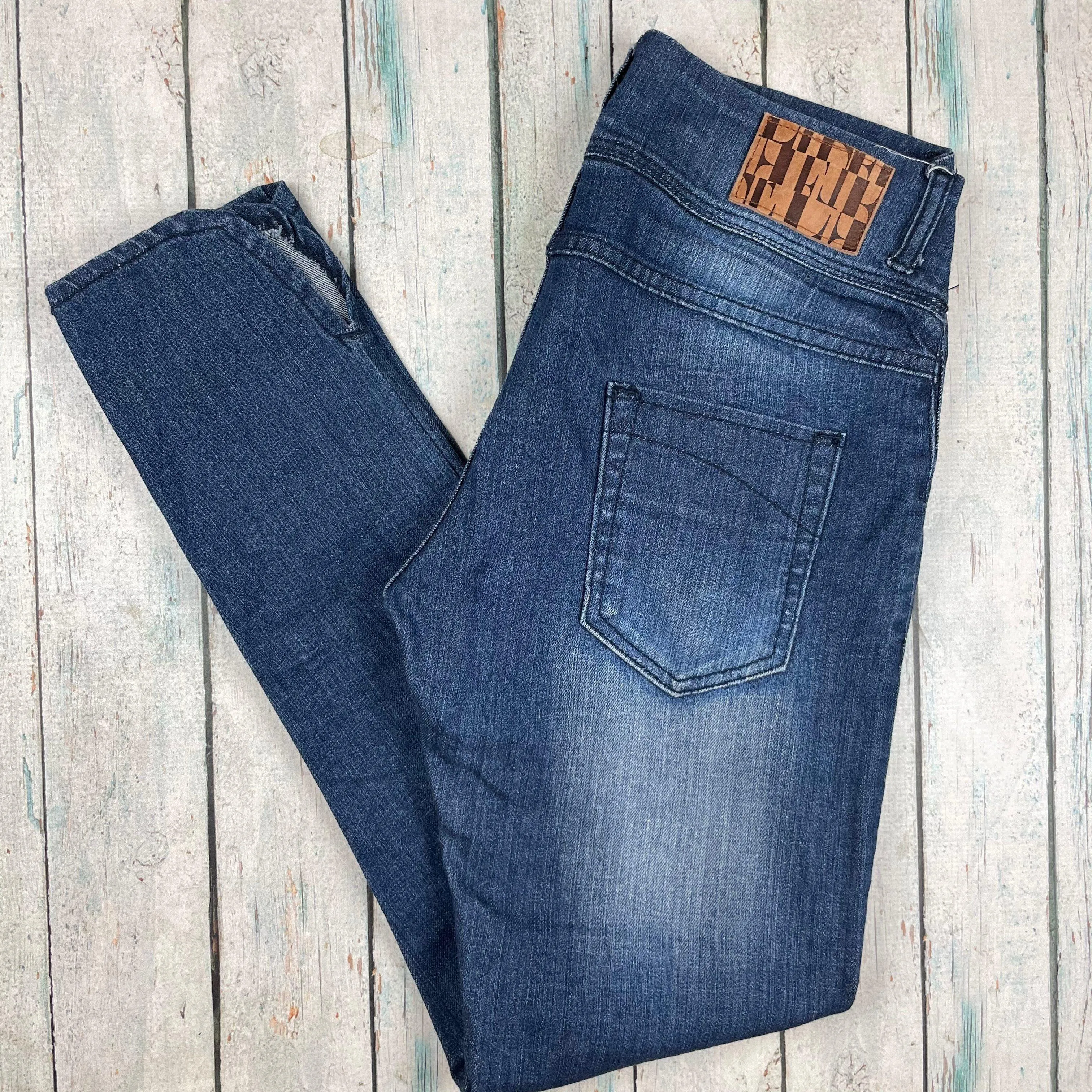 Elle Paris - Mid Rise Split hem Ankle Grazer Jeans Size- 28