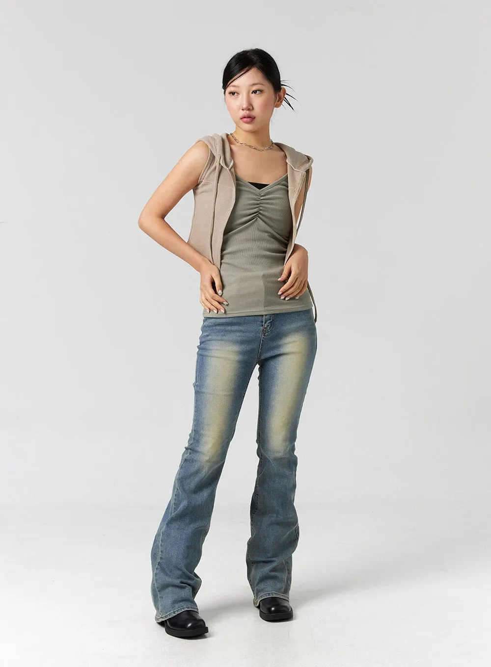Mid-Rise Bootcut Jeans CG301