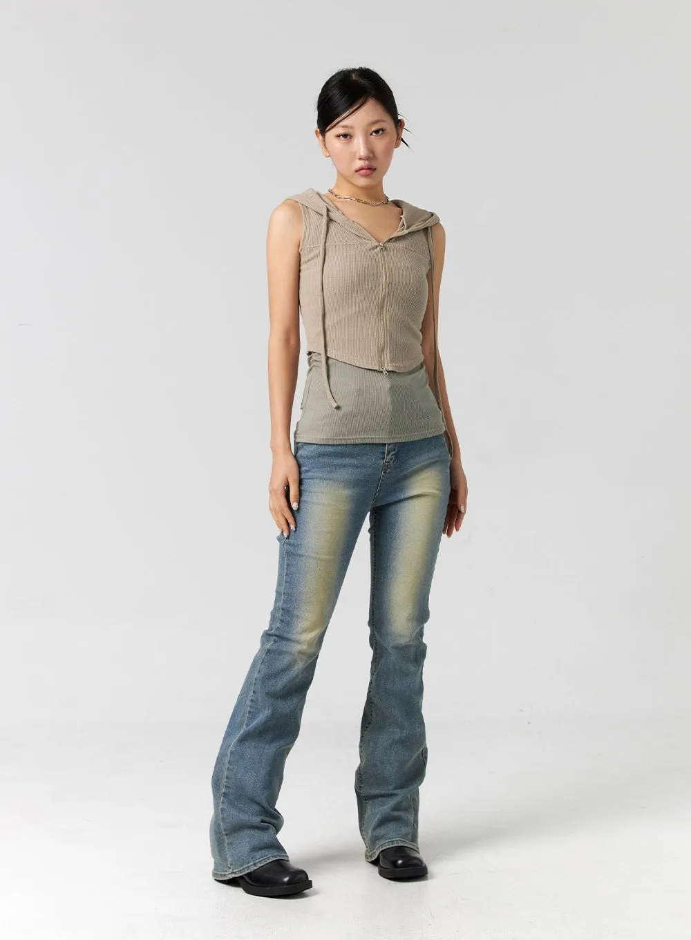Mid-Rise Bootcut Jeans CG301