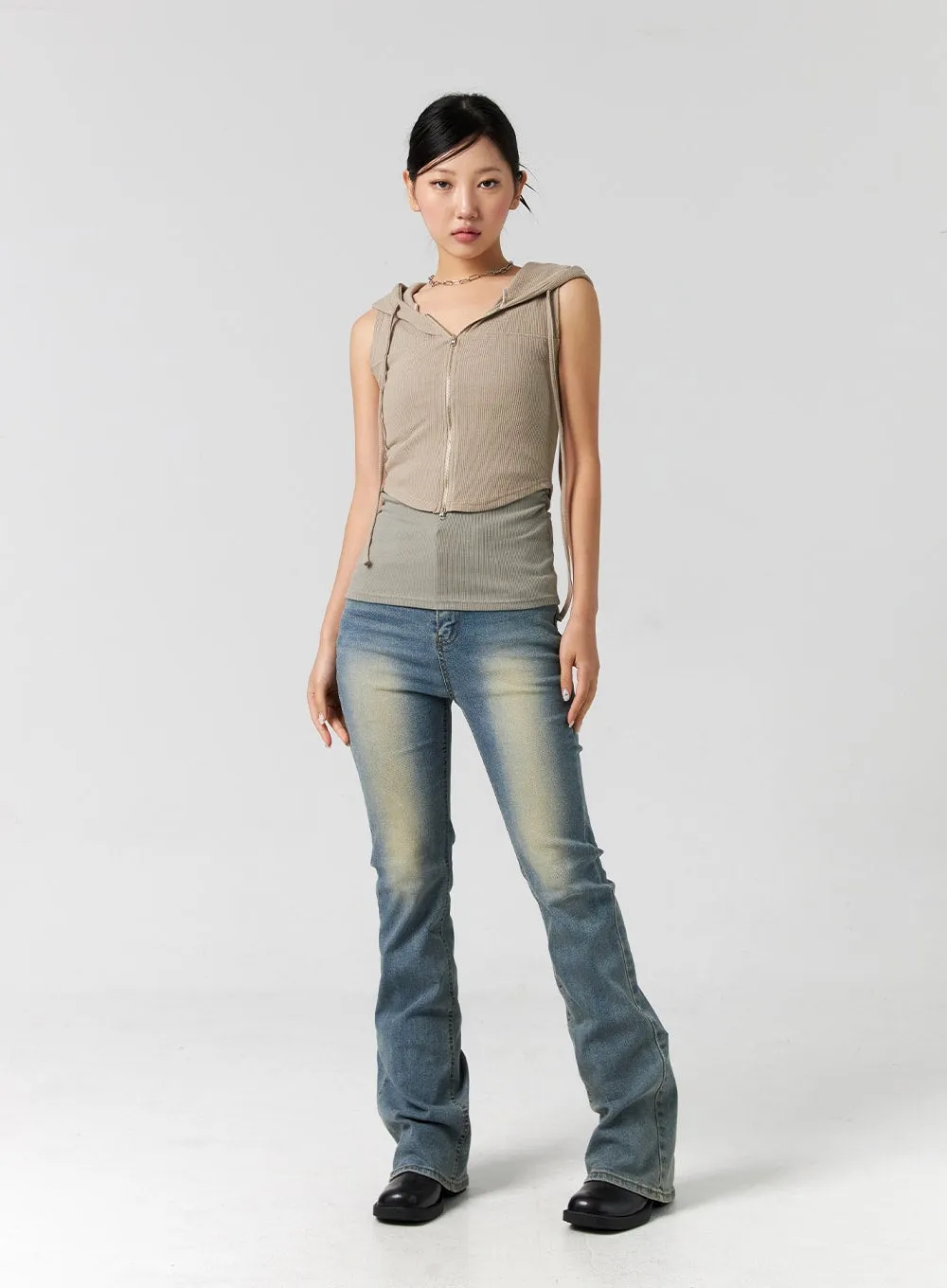 Mid-Rise Bootcut Jeans CG301