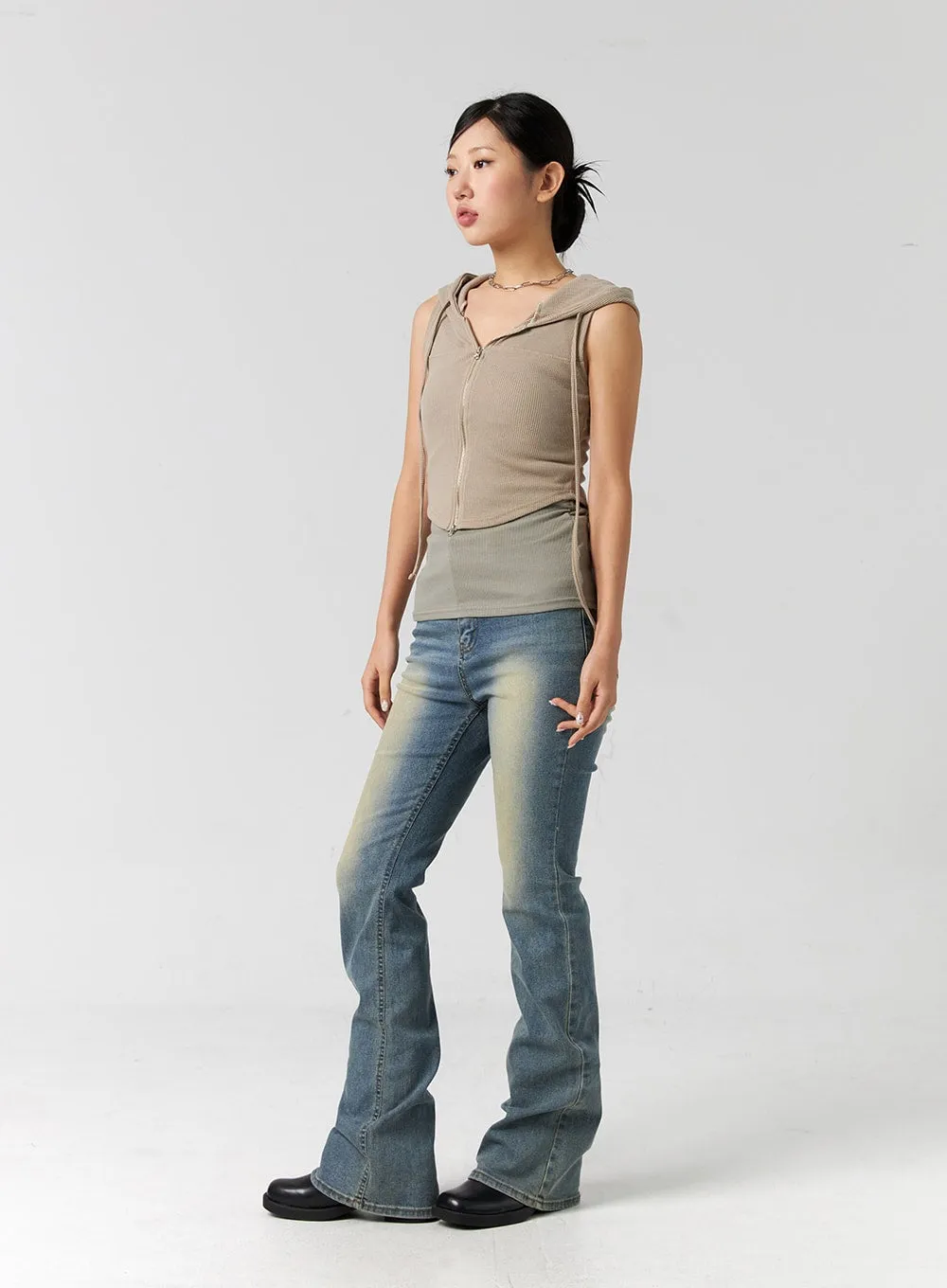 Mid-Rise Bootcut Jeans CG301