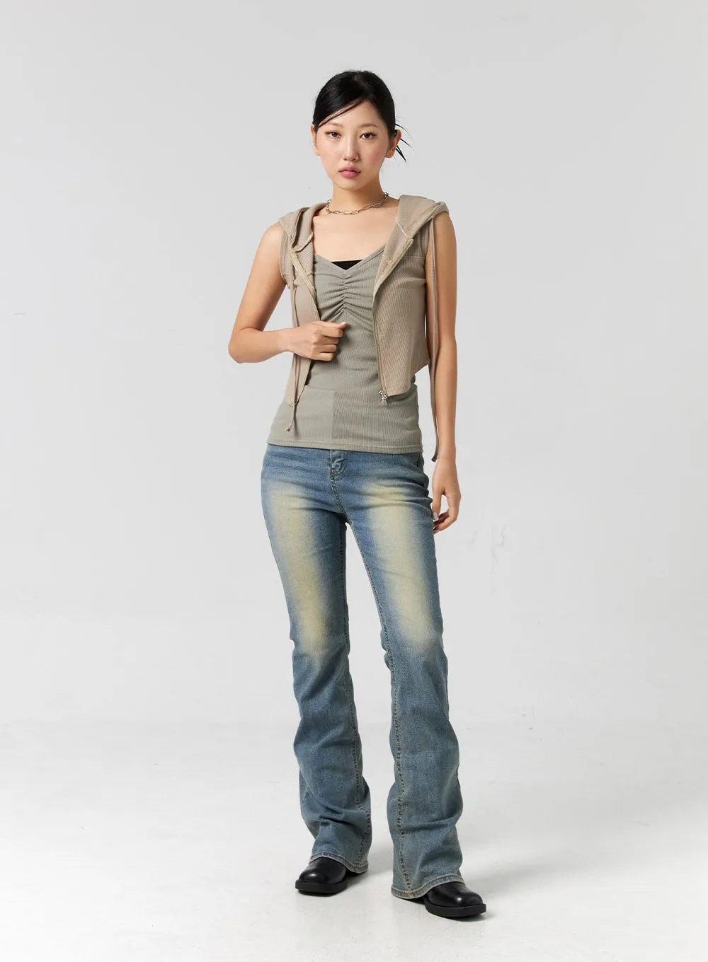 Mid-Rise Bootcut Jeans CG301